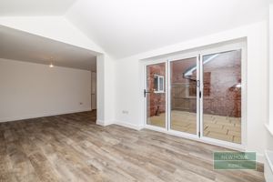 Photo 18- click for photo gallery